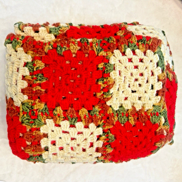 VTG Christmas Crochet Afghan Granny Squares Blanket Throw Red Green 66 X 54" - Picture 2 of 5